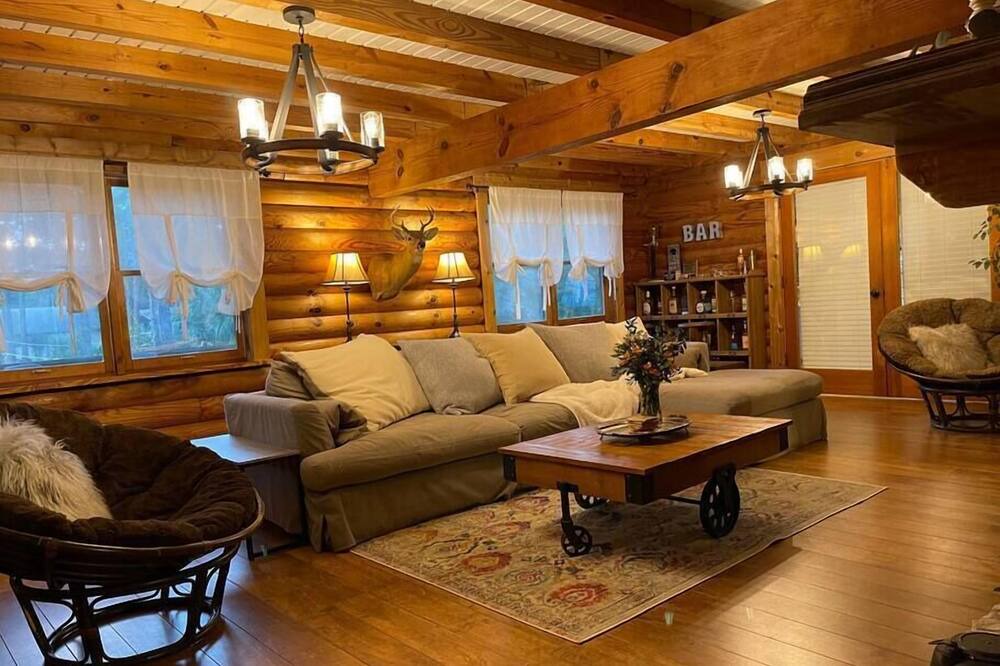 Photo of Livingroom in Jupiter Farms