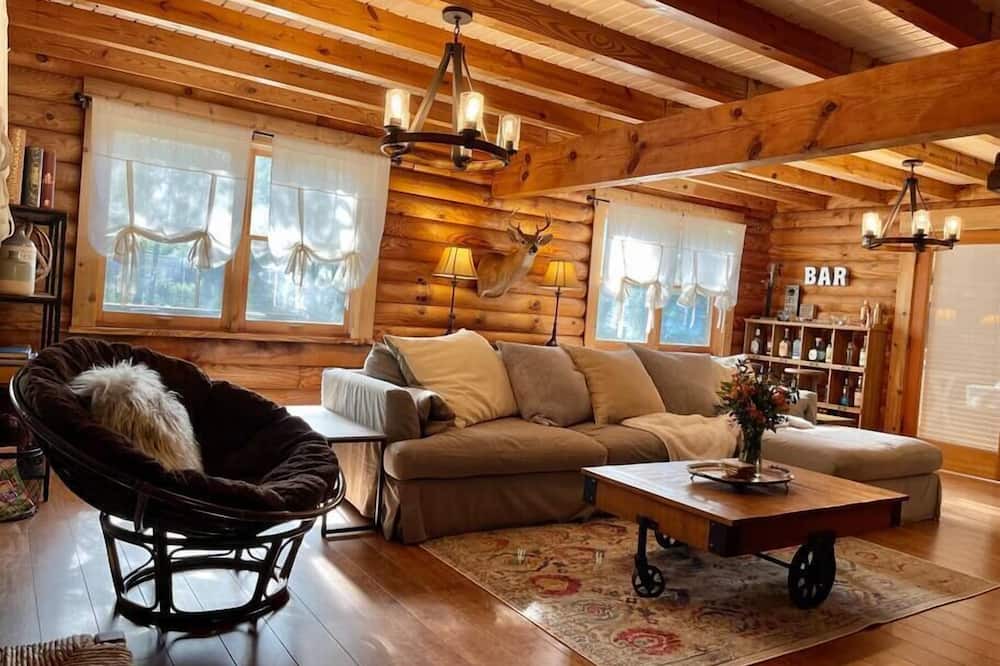 Photo of Livingroom in Jupiter Farms