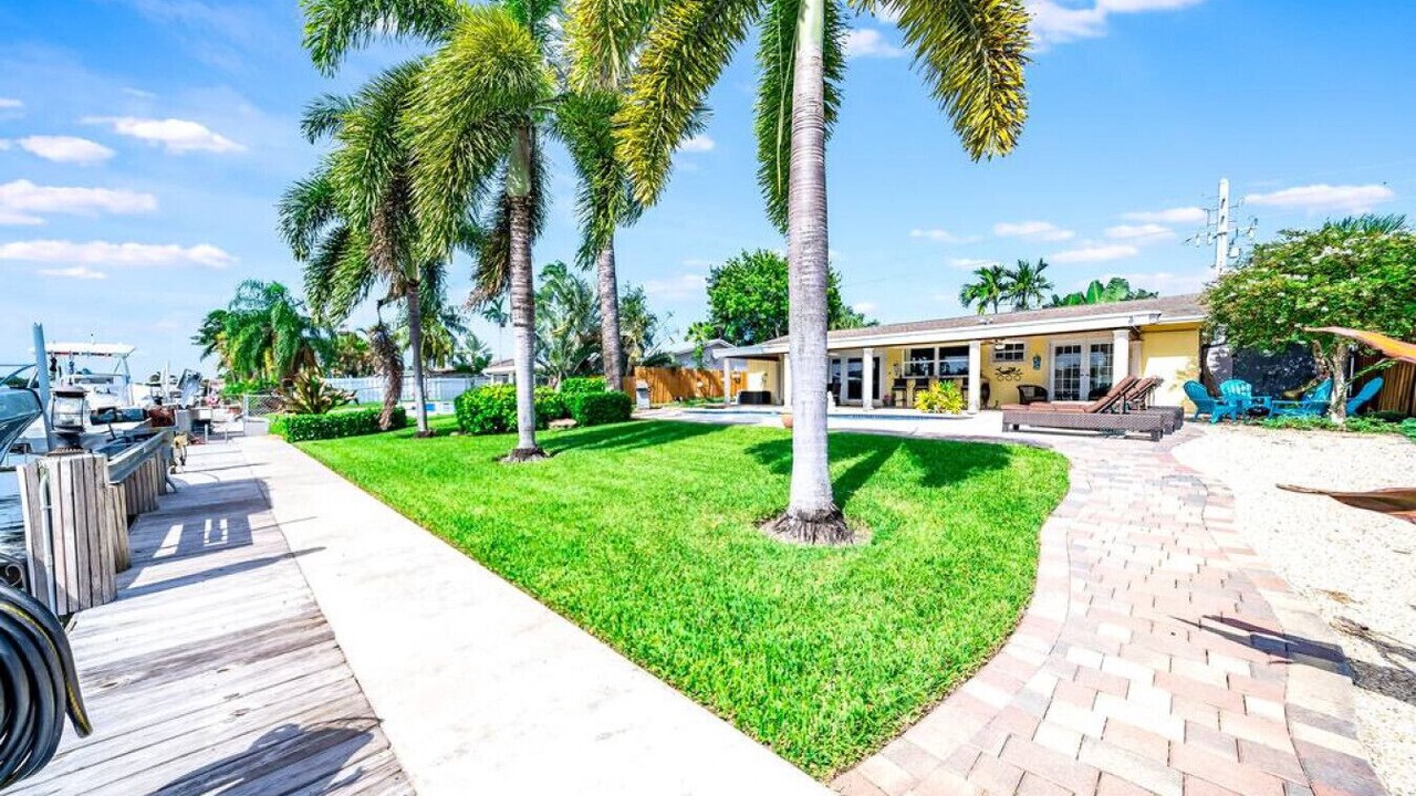 Photo of Outdoor in Cypress Lakes