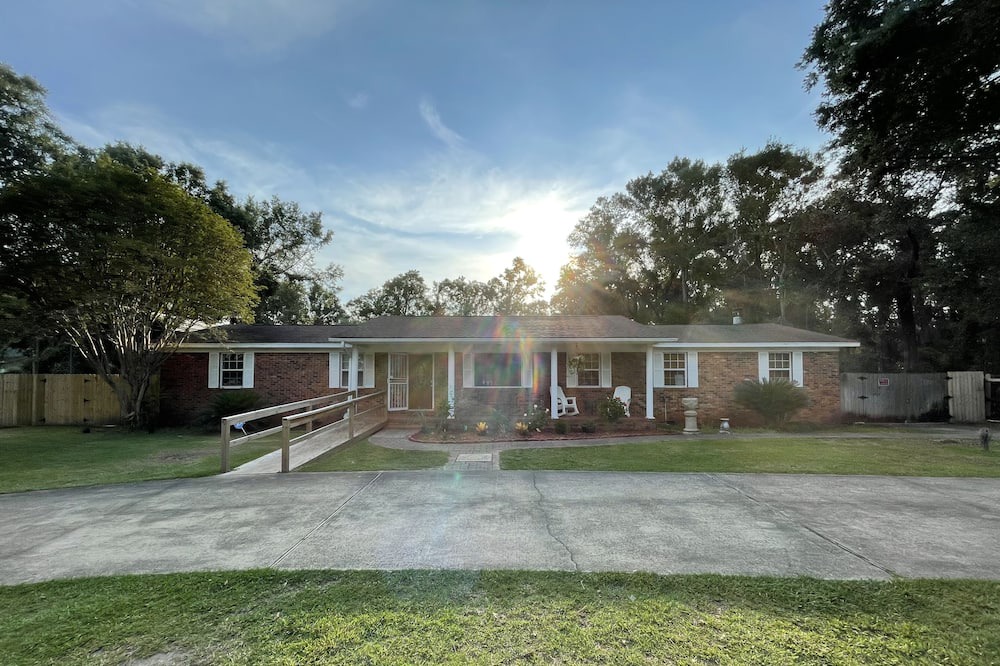 Photo of Outdoor in Bellview