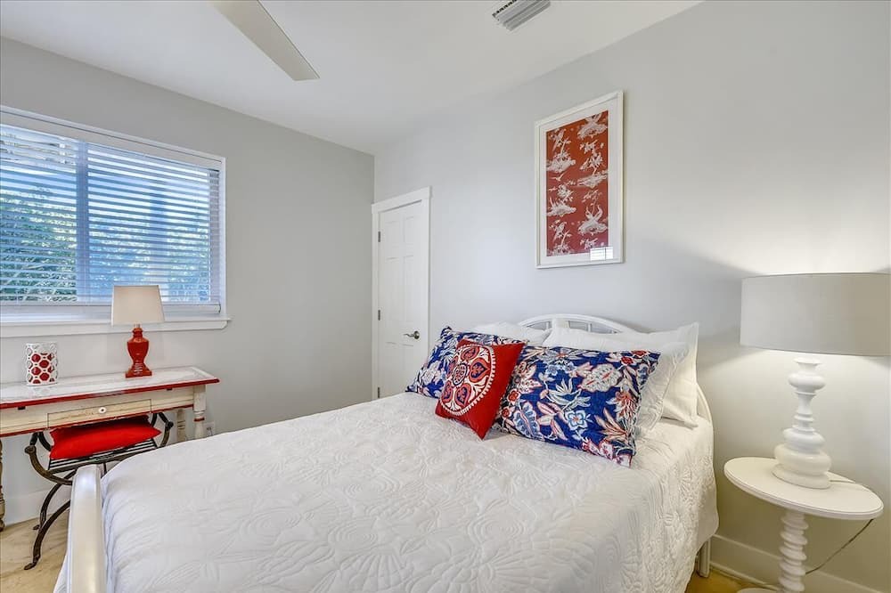 Photo of Bedroom in Sea Palm Village