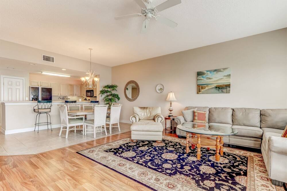 Photo of Livingroom in Fernandina Beach