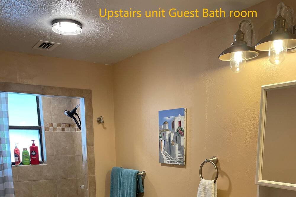 Photo of Bathroom in Suwannee