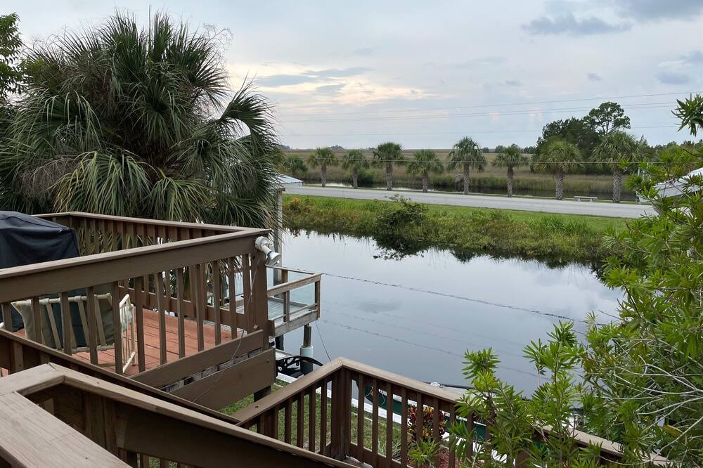 Photo of Patio Balcony in Suwannee