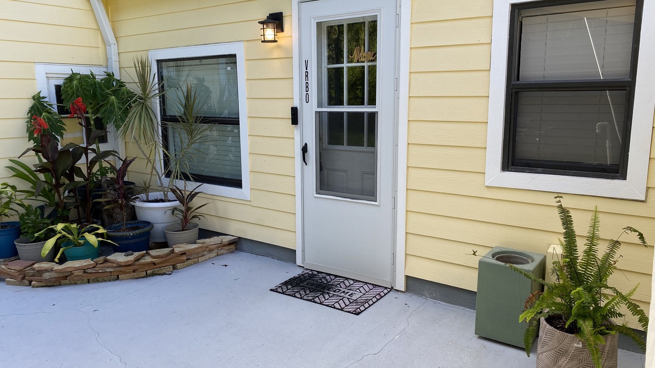 Photo of Patio Balcony in Astor