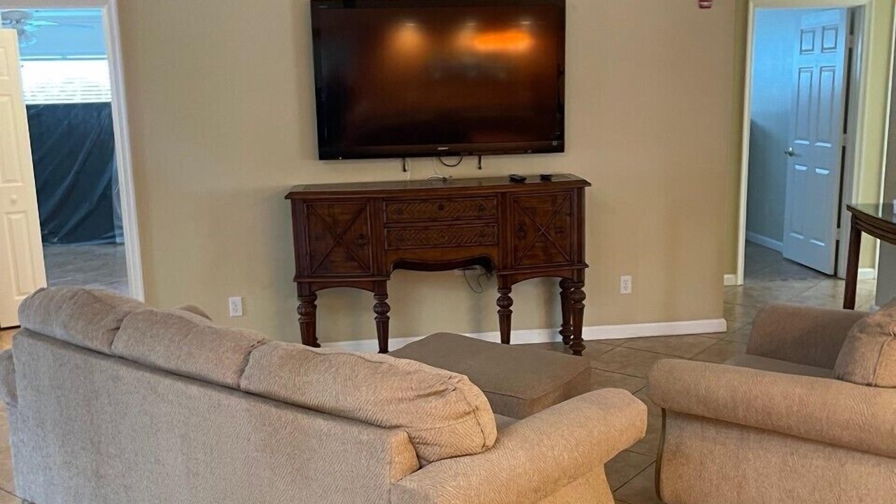 Photo of Livingroom in Stuart
