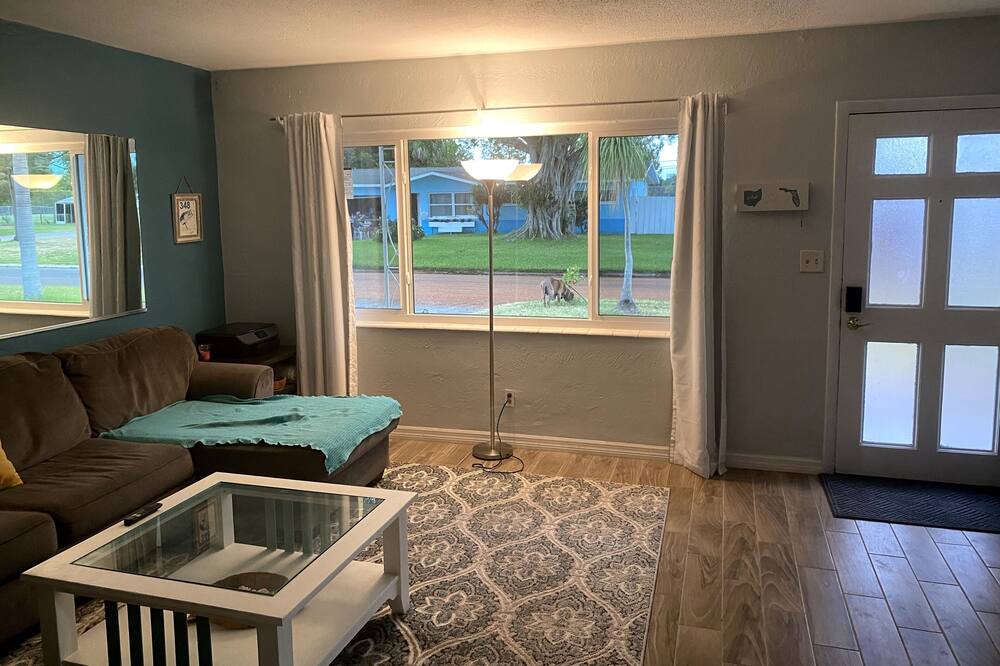Photo of Livingroom in Coquina Key