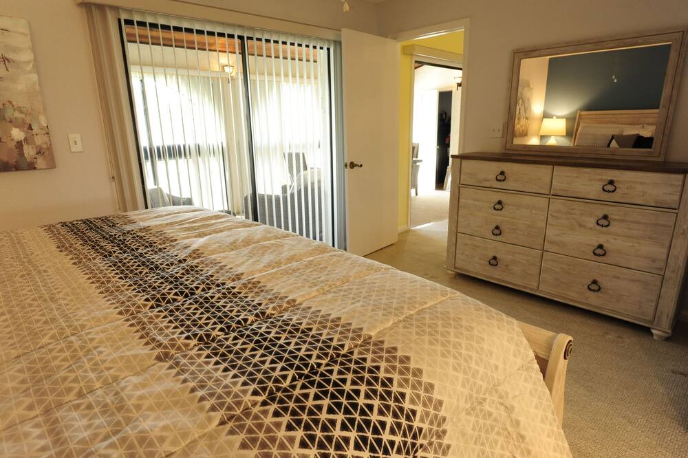 Photo of Bedroom in Lake Wales