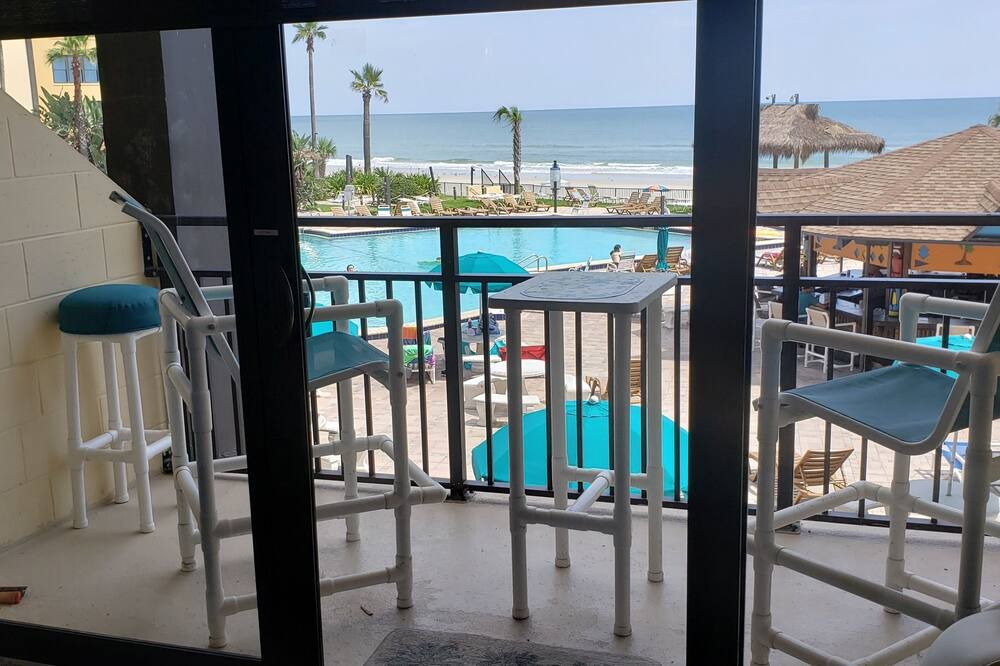 Photo of Patio Balcony in Bridgeport Heights