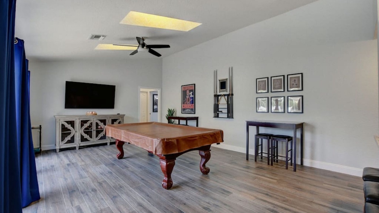 Photo of Bedroom in Greenview Shores
