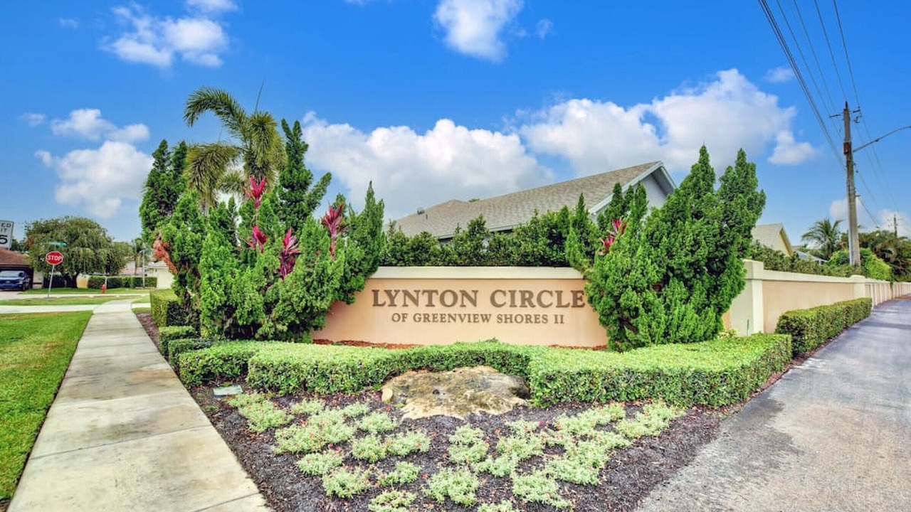 Photo of Outdoor in Greenview Shores