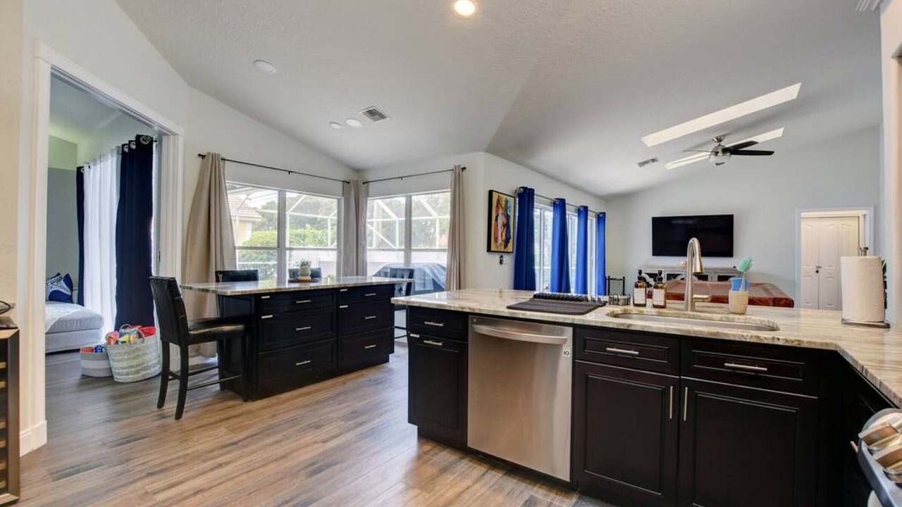 Photo of Kitchen in Greenview Shores