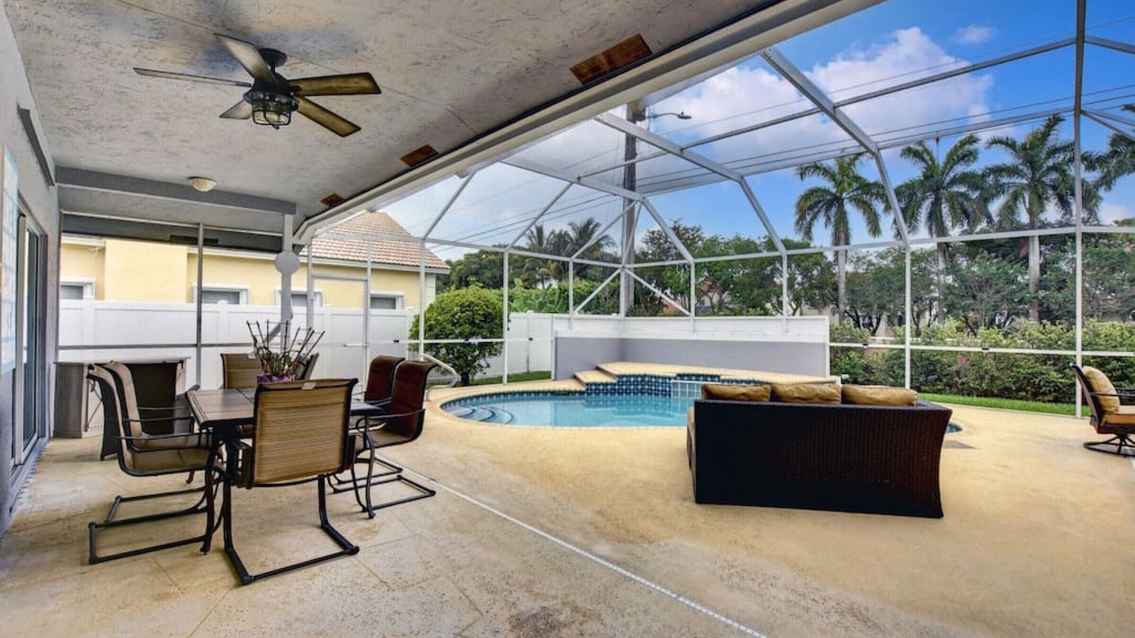 Photo of Patio Balcony in Greenview Shores