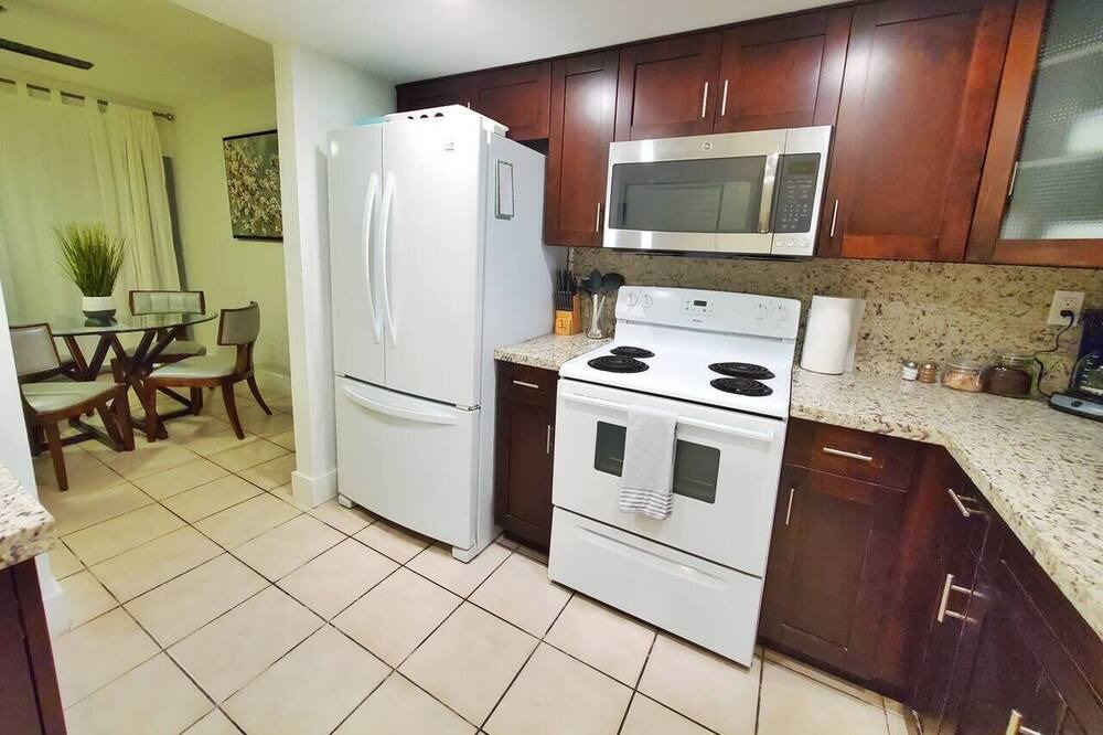 Photo of Kitchen in Royal Poinciana