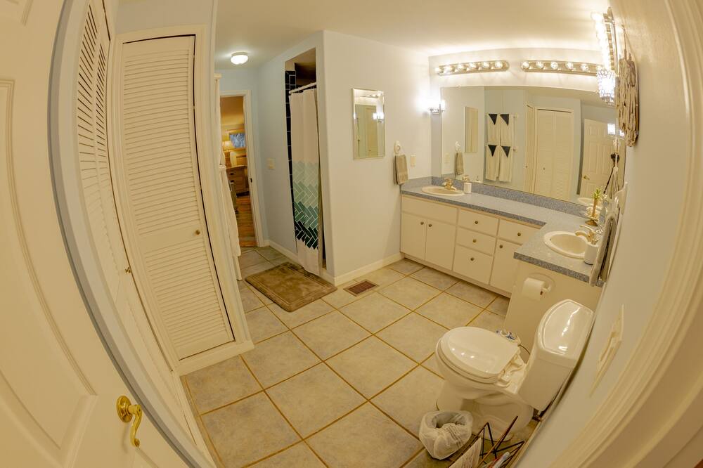 Photo of Bathroom in Homosassa