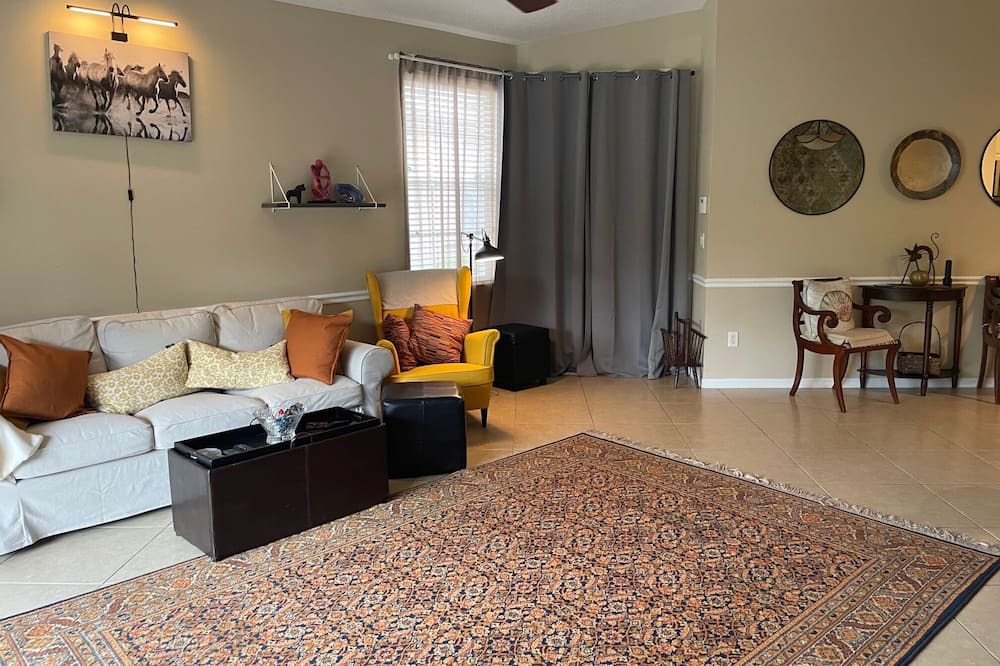 Photo of Bedroom in Delray Beach