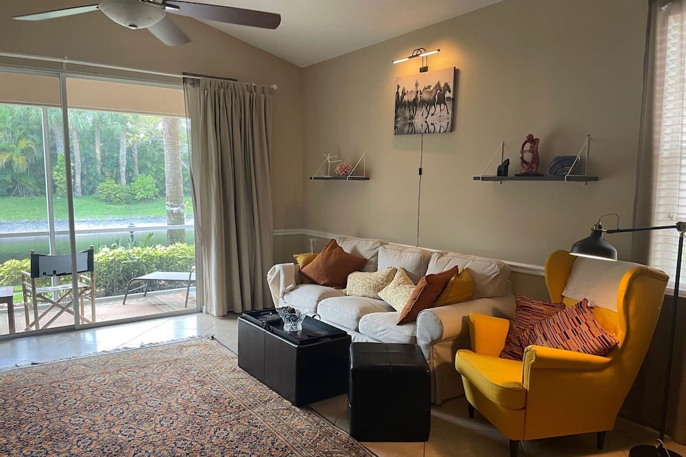 Photo of Bedroom in Delray Beach