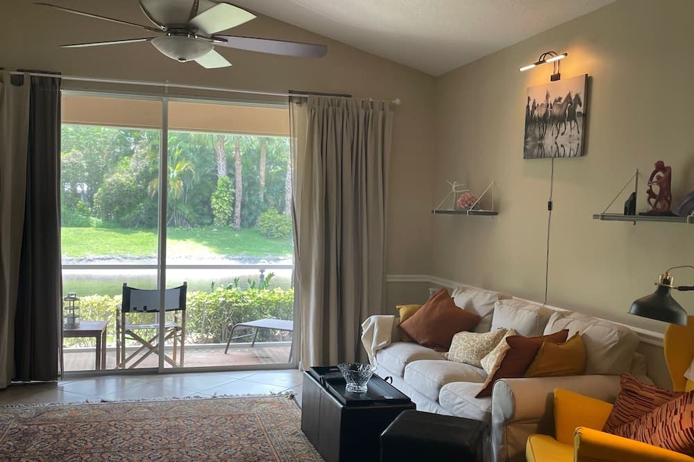 Photo of Bedroom in Delray Beach