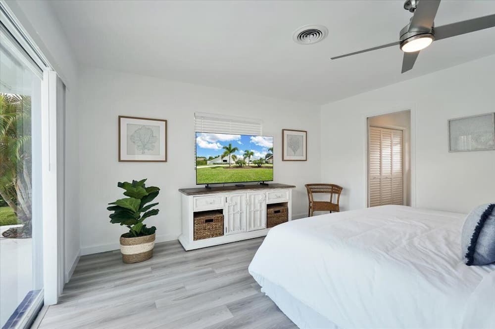 Photo of Bedroom in Tequesta