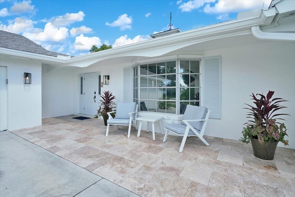 Photo of Patio Balcony in Tequesta