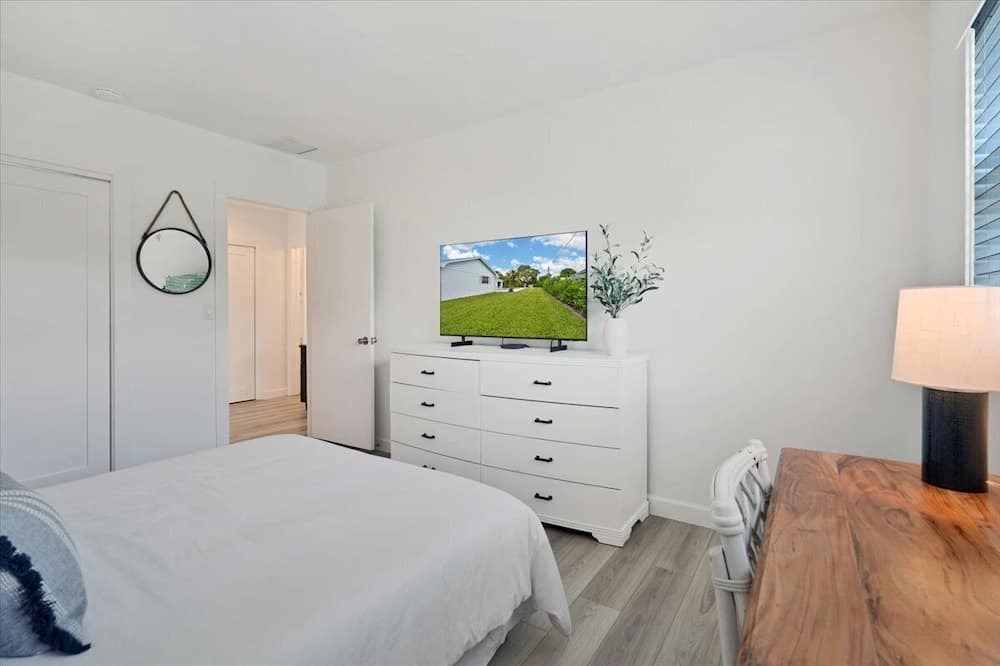 Photo of Bedroom in Tequesta
