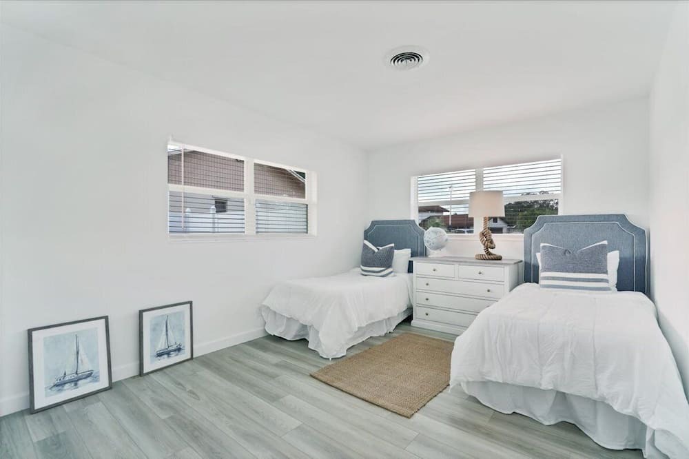 Photo of Bedroom in Tequesta
