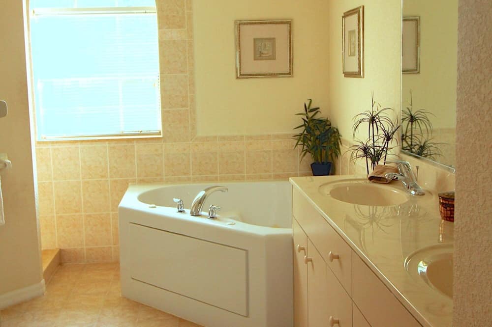 Photo of Bathroom in White Marsh