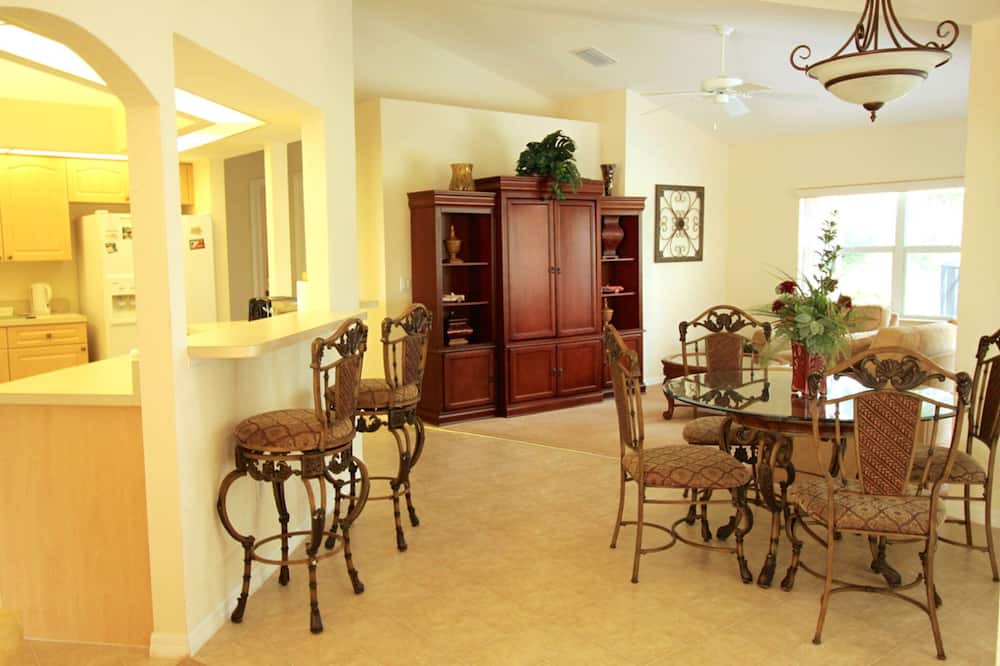 Photo of Kitchen in White Marsh