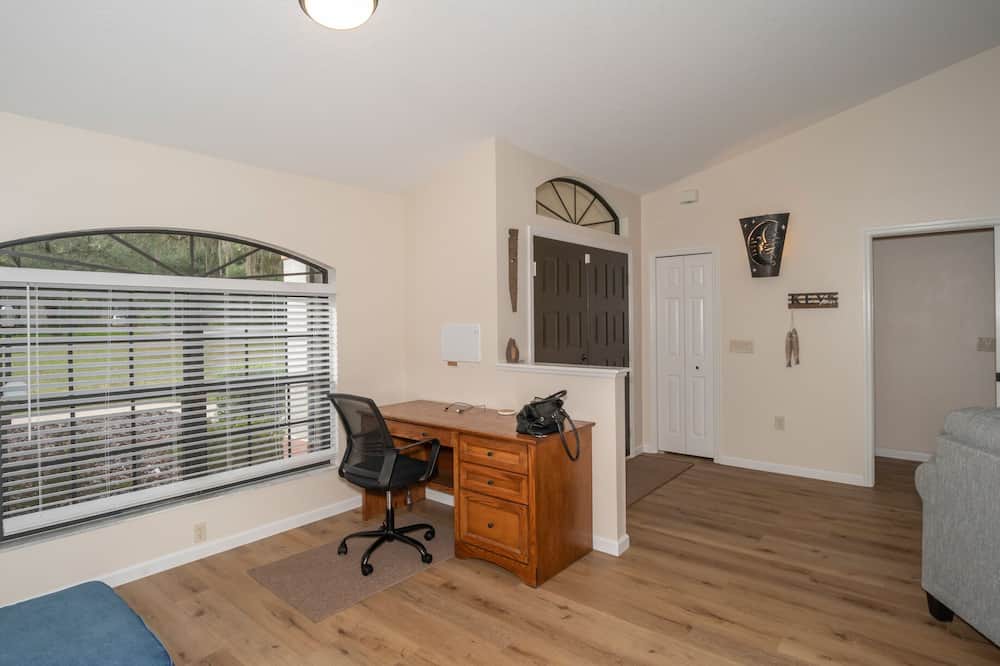 Photo of Bedroom in Lecanto