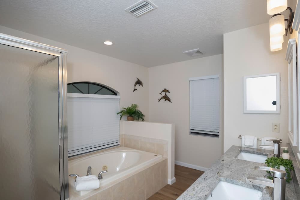 Photo of Bathroom in Lecanto
