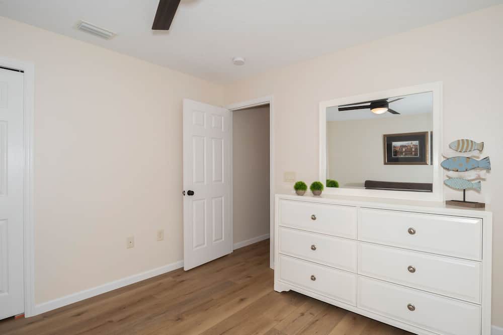 Photo of Bedroom in Lecanto