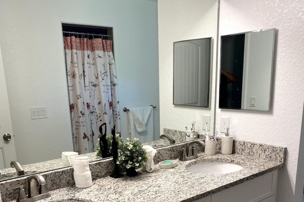 Photo of Bathroom in Rotonda Heights