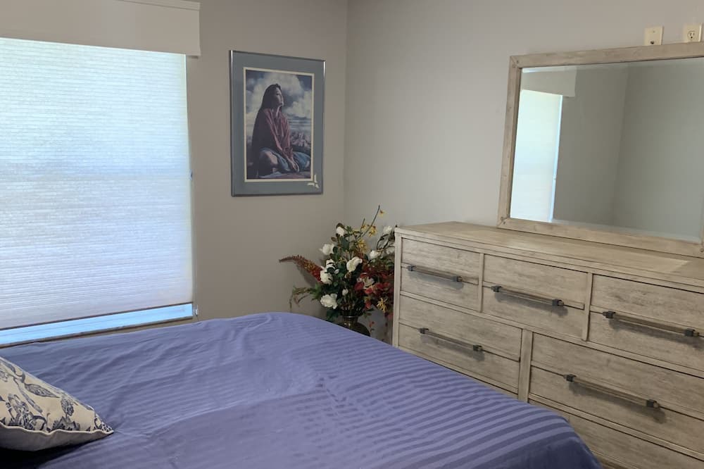 Photo of Bedroom in Virginia Trace
