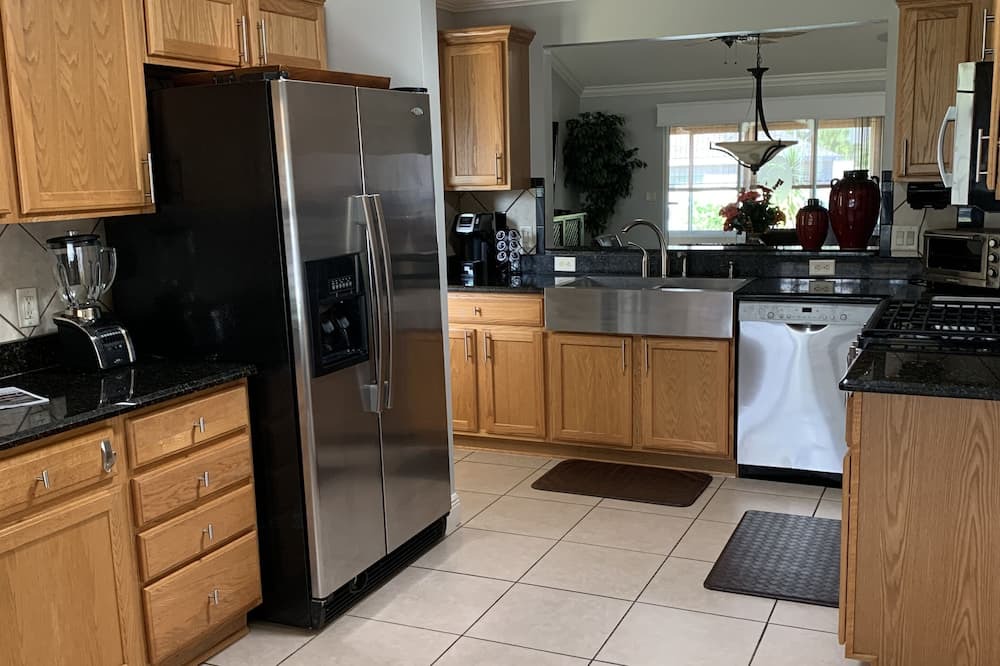 Photo of Kitchen in Virginia Trace