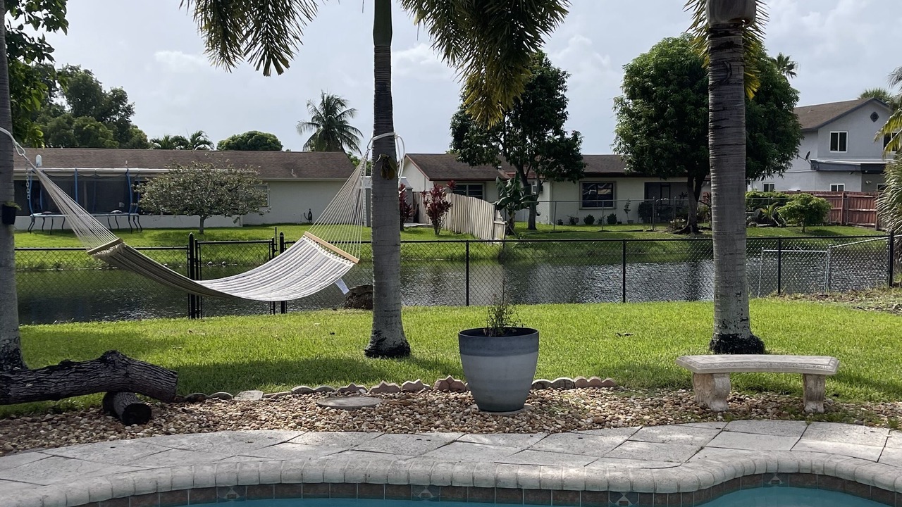 Photo of Outdoor in Lauderhill