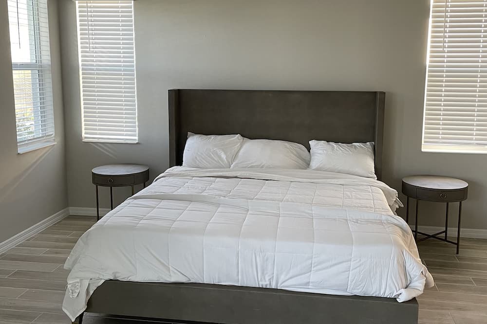 Photo of Bedroom in Immokalee