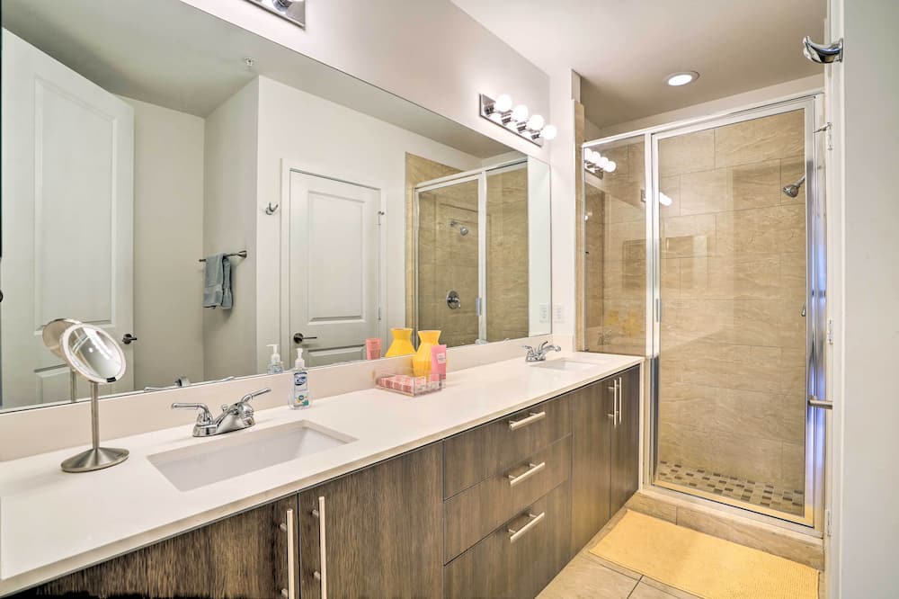 Photo of Bathroom in Majestic Palms