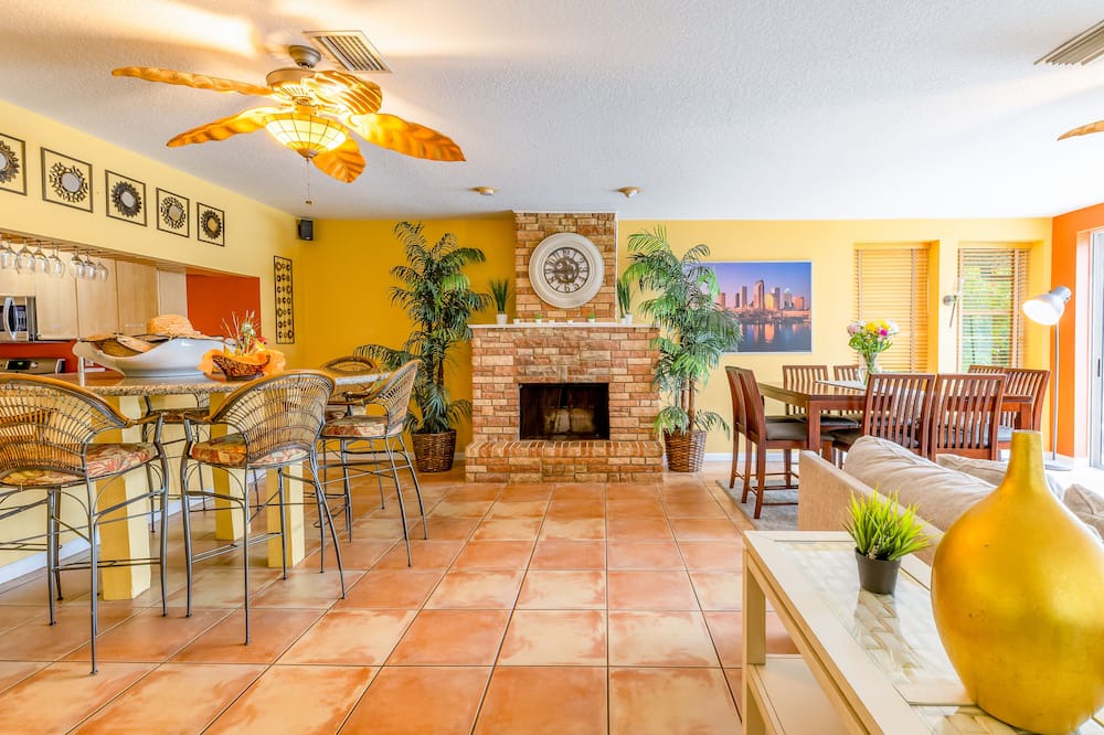 Photo of Outdoor in Egypt Lake-Leto