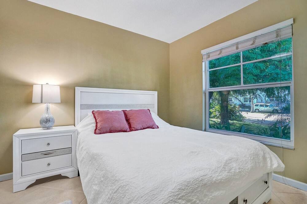 Photo of Others in Coral Ridge Isles