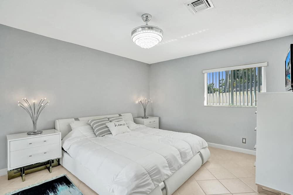 Photo of Others in Coral Ridge Isles