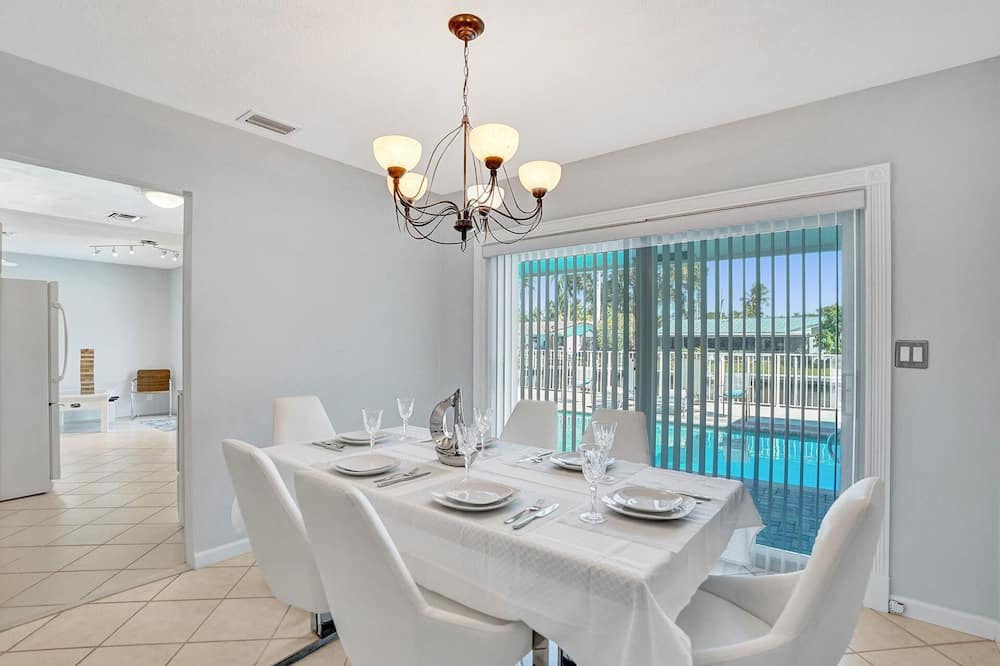 Photo of Others in Coral Ridge Isles