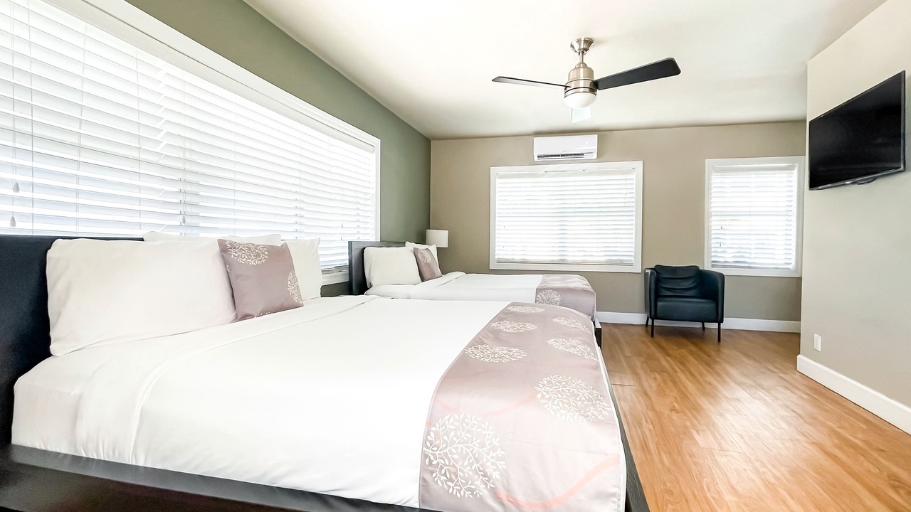 Photo of Bedroom in Hollywood