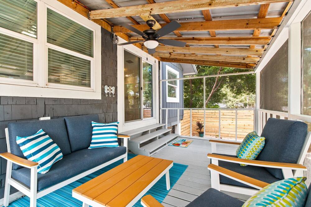 Photo of Patio Balcony in Crystal Beach