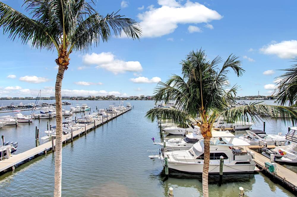 Photo of Outdoor in Island Estates