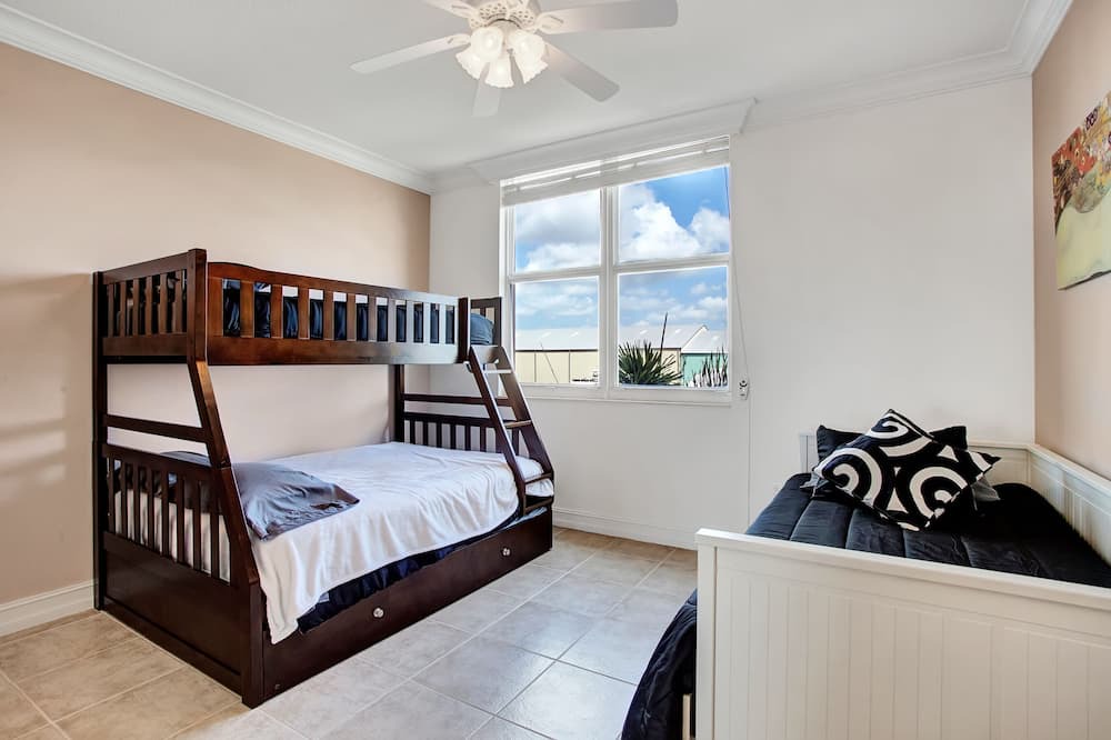 Photo of Bedroom in Island Estates