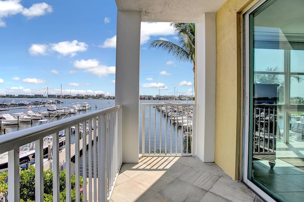 Photo of Patio Balcony in Island Estates