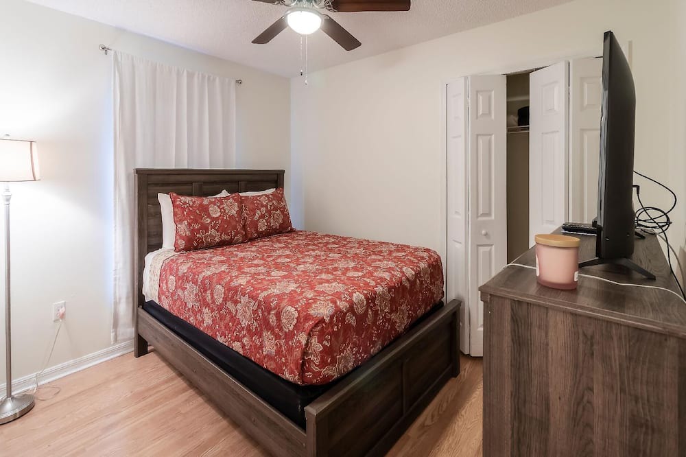 Photo of Bedroom in Clear Creek
