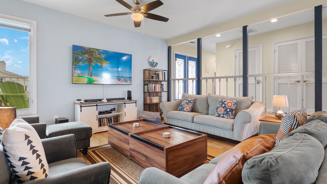 Photo of Livingroom in Laguna Shores