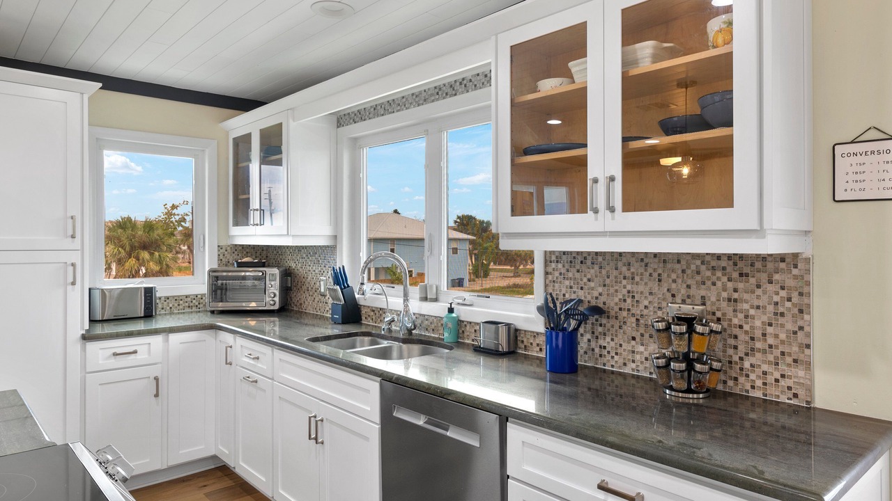 Photo of Kitchen in Laguna Shores