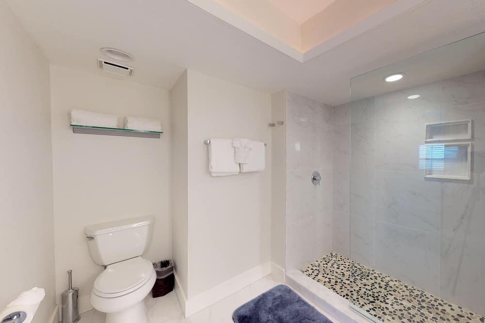 Photo of Bathroom in Punta Rassa